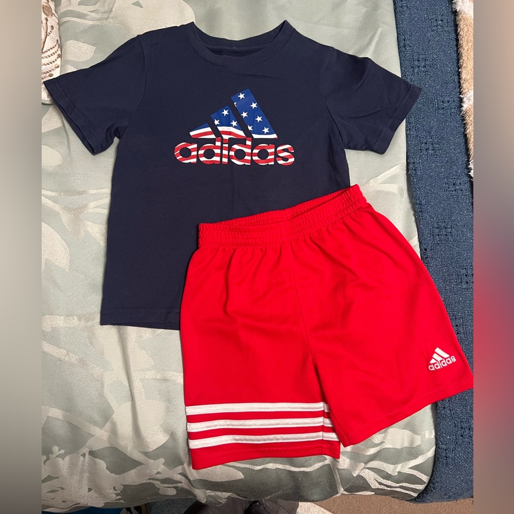 Adidas 4T boys patriotic Navy T-Shirt and Red Shorts Set
